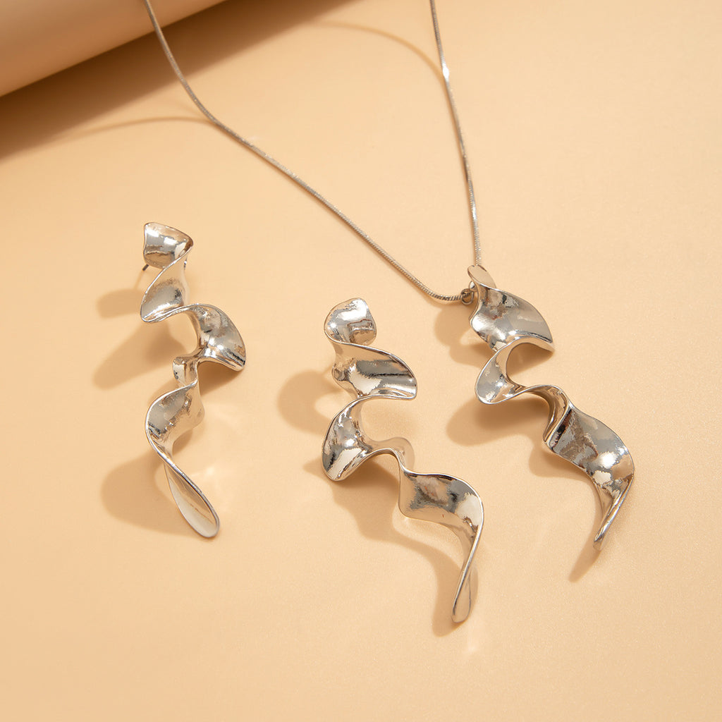 Geometric Spiral Liquid Metal Twist Necklace