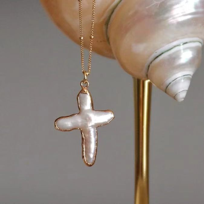 Elegant Cross Pendant Necklace